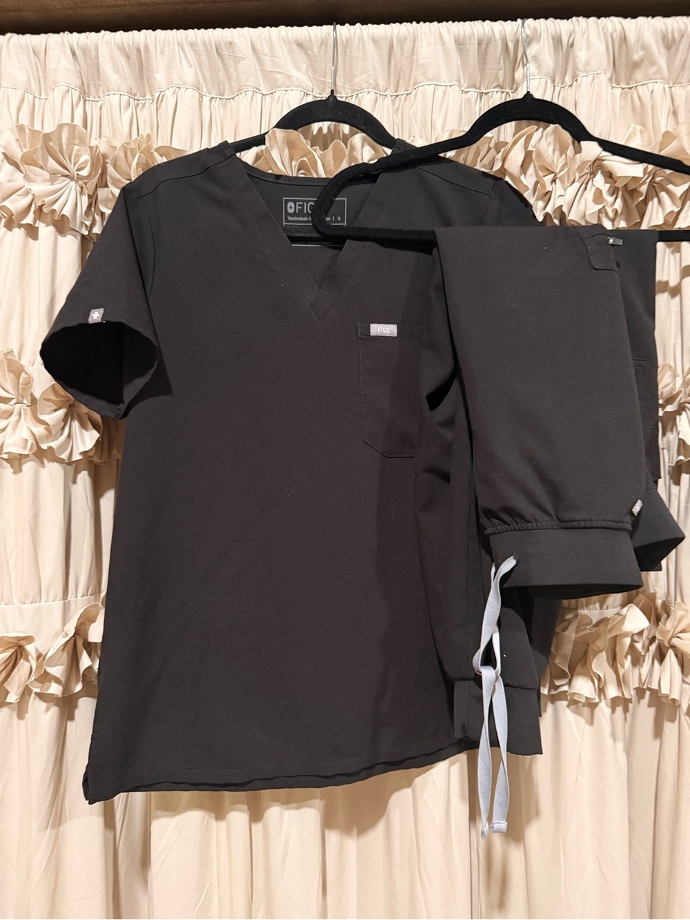 Figs Black Catarina Scrub Top and Zamora Joggers